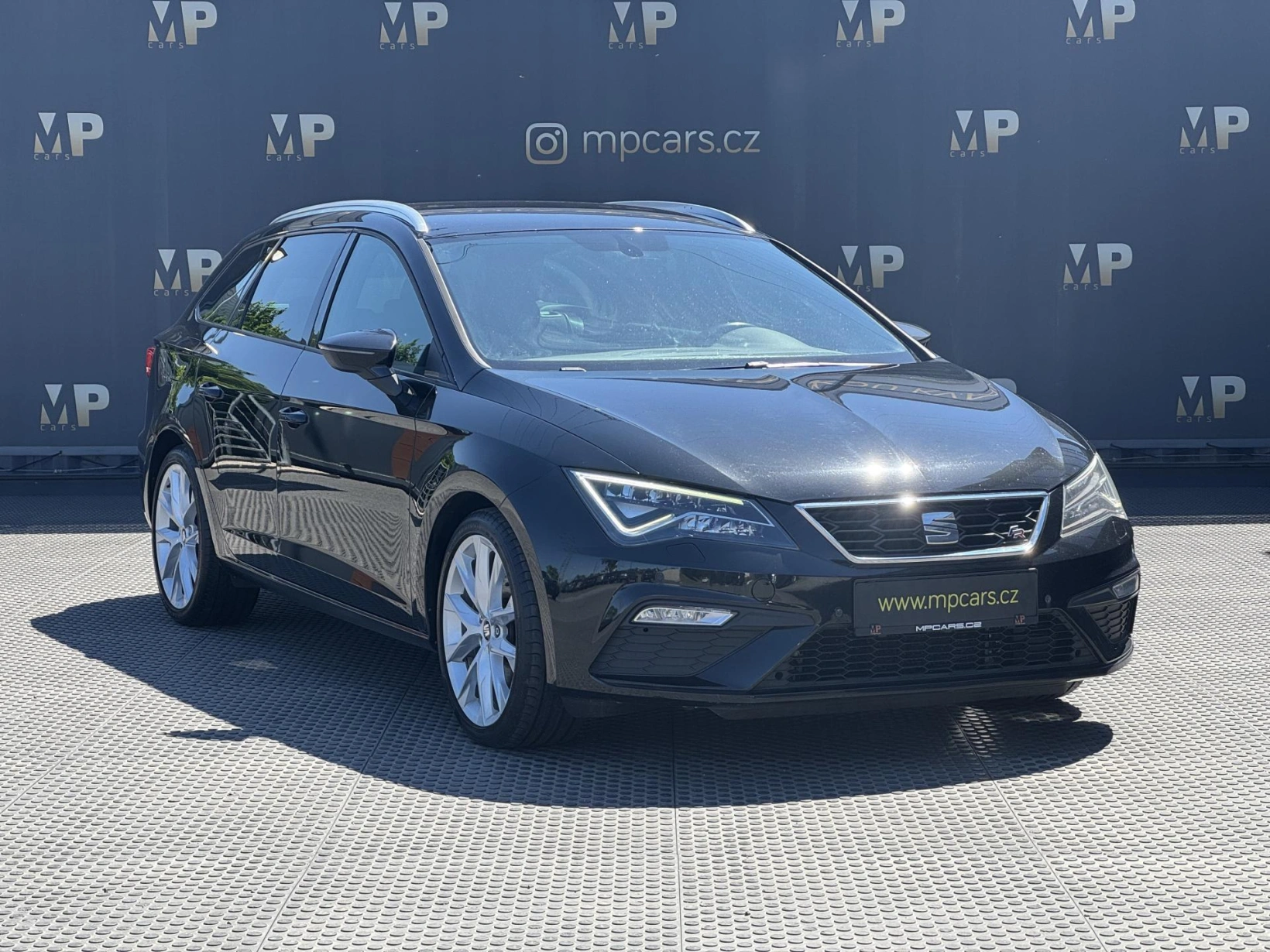 Seat Leon – 1.4 TSi 92kW MAN FR, LED, NAVI