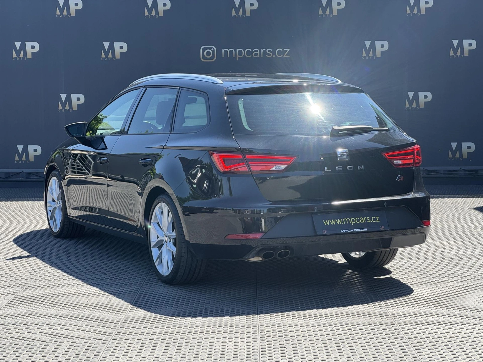 Seat Leon – 1.4 TSi 92kW MAN FR, LED, NAVI