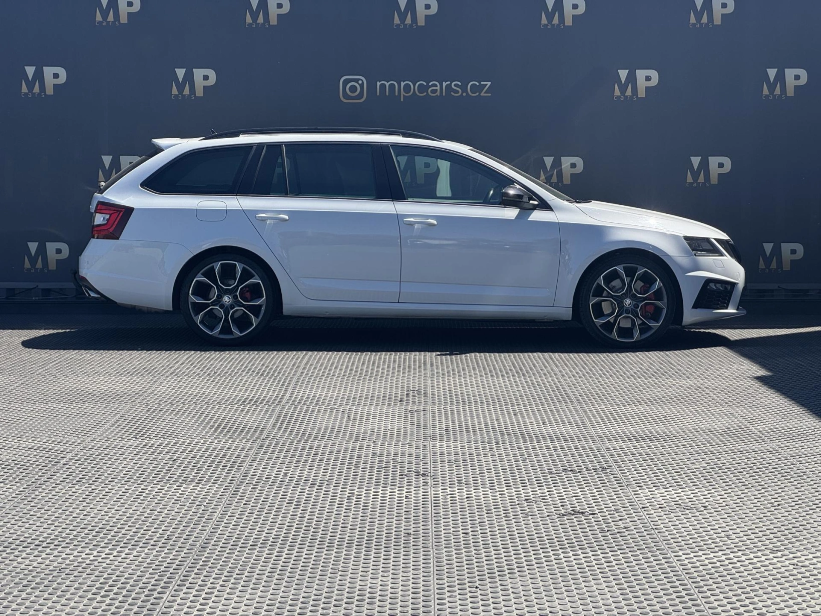 Škoda Octavia – III RS230 2.0TSi MAN, Kessy