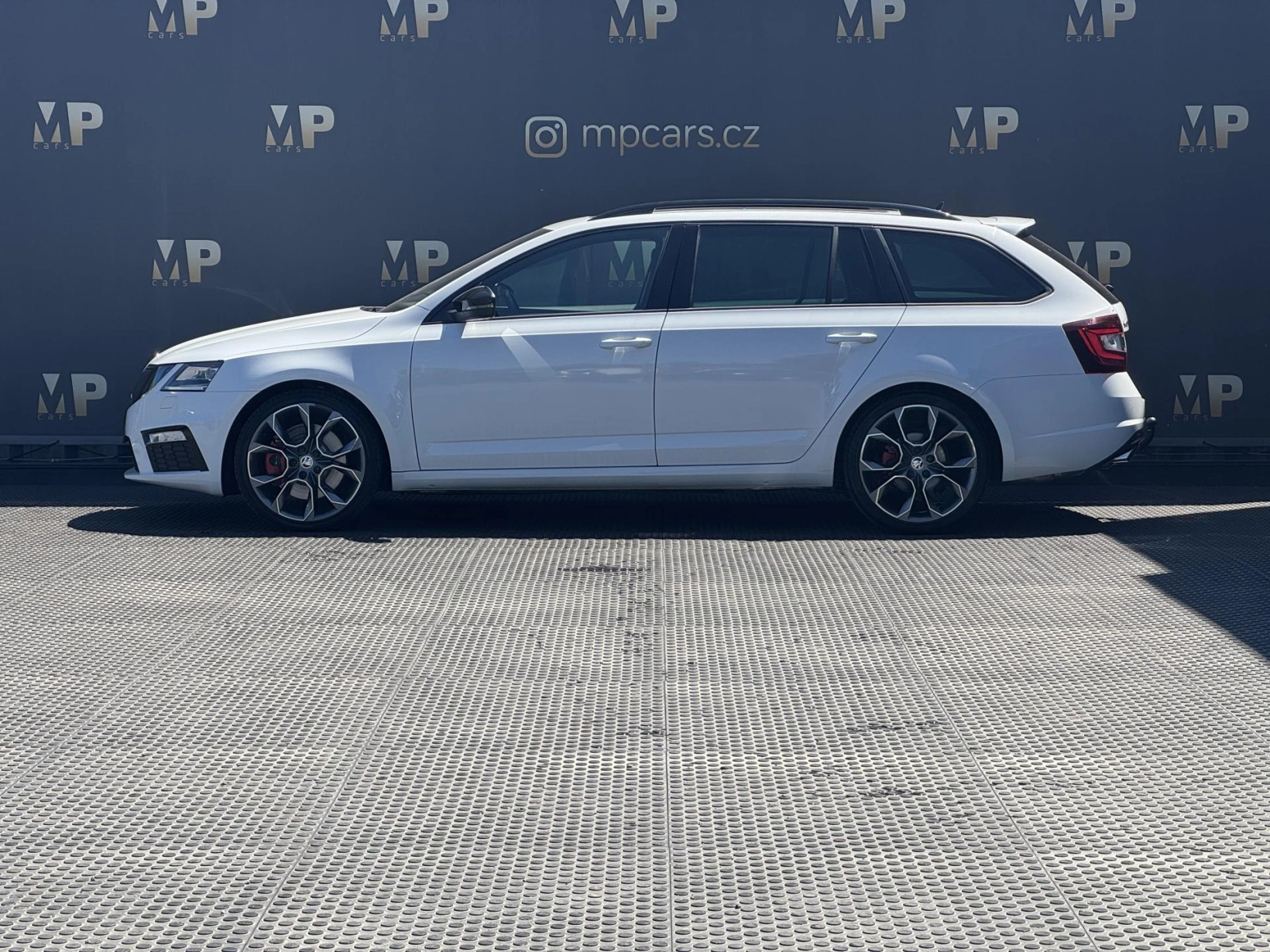 Škoda Octavia – III RS230 2.0TSi MAN, Kessy