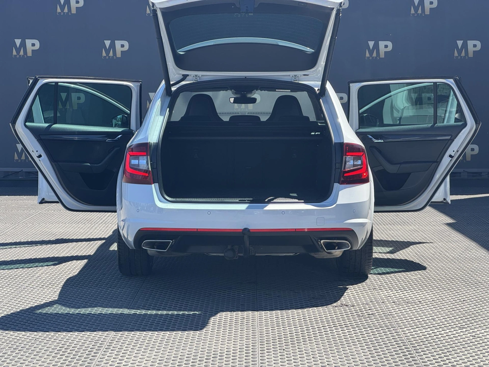 Škoda Octavia – III RS230 2.0TSi MAN, Kessy