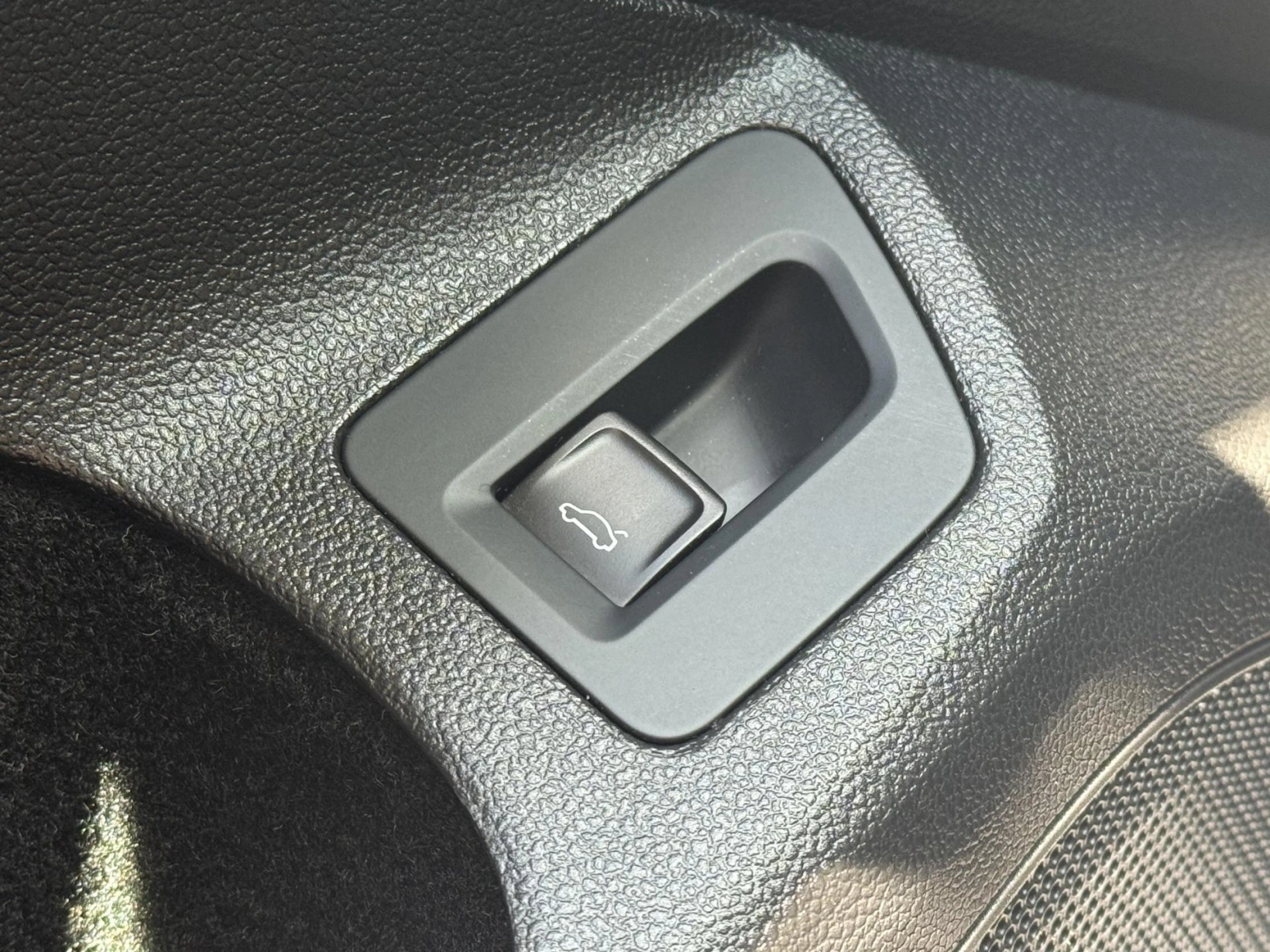 Volkswagen Passat – B8 2.0TDi DSG Comfort+,el.kufr