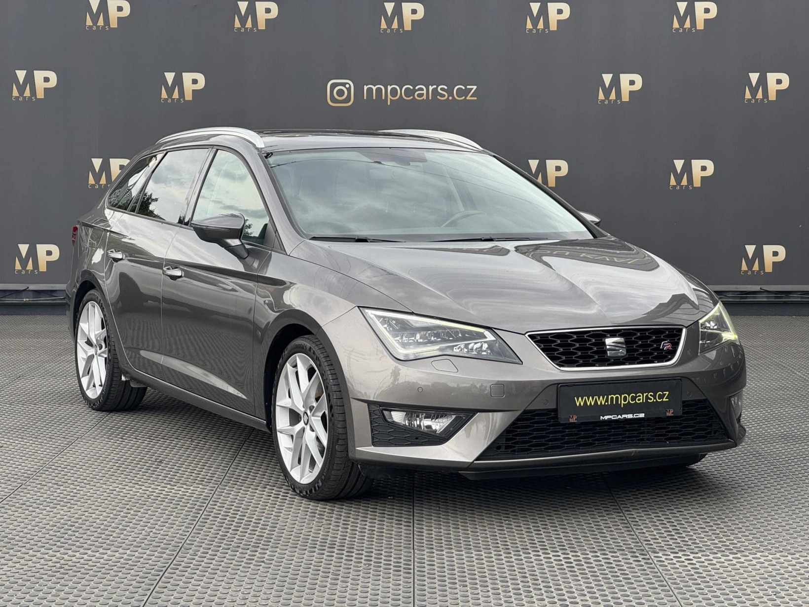 Seat Leon – 1.4TSi 92kW MAN FR, PANO 1.Maj