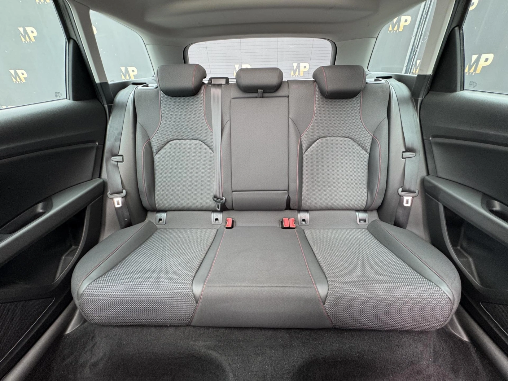 Seat Leon – 1.4TSi 92kW MAN FR, PANO 1.Maj