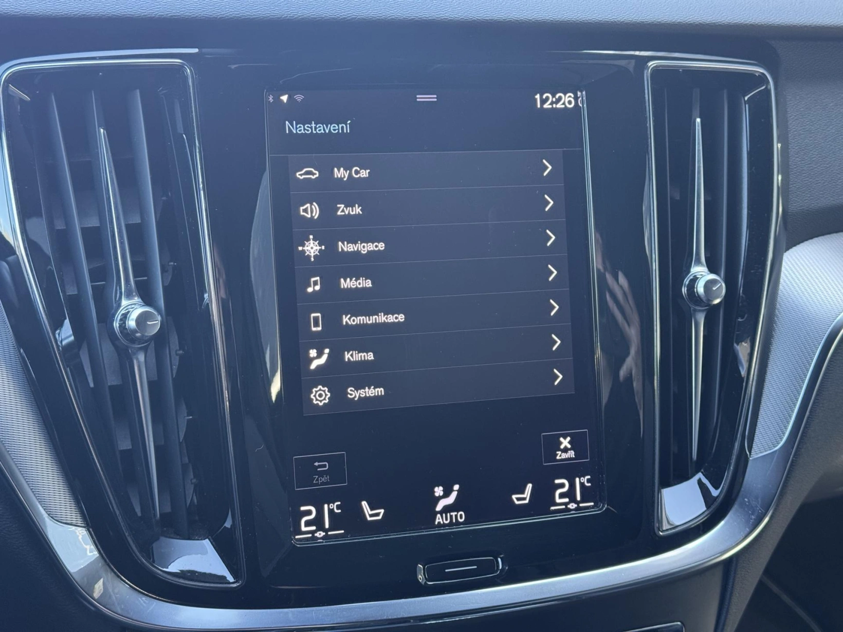 Volvo V60 – 2,0 T8 4X4, Recharge, Polestar