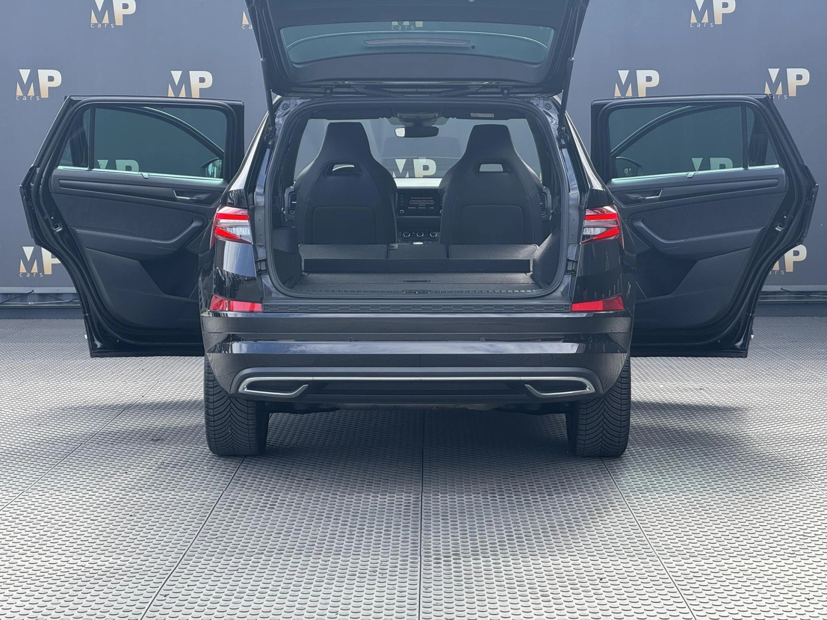 Škoda Kodiaq – 2.0TSi DSG Sportline 4X4, DPH