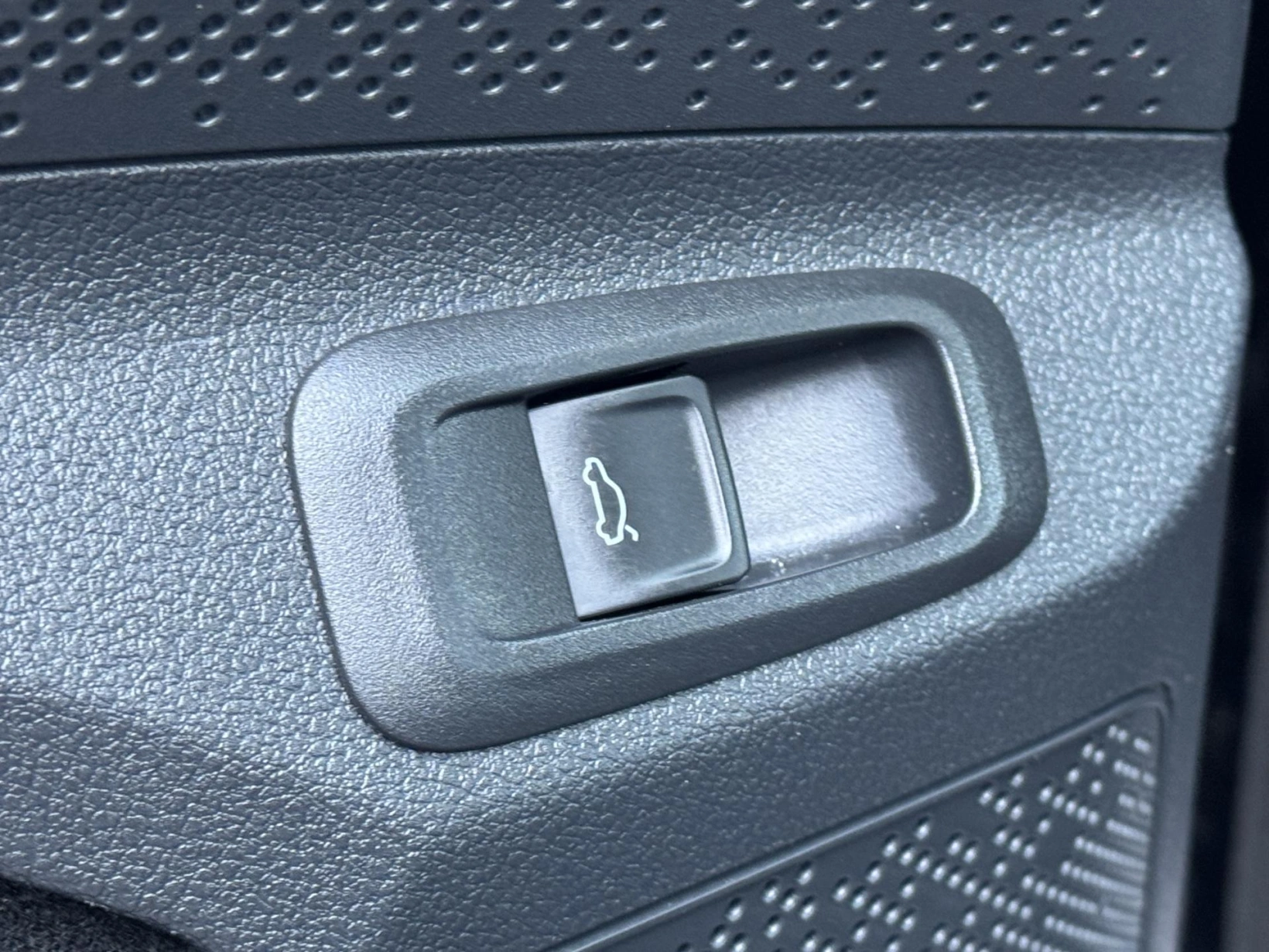 Škoda Enyaq – iV 60 132kW LOFT, 62kWh, DPH