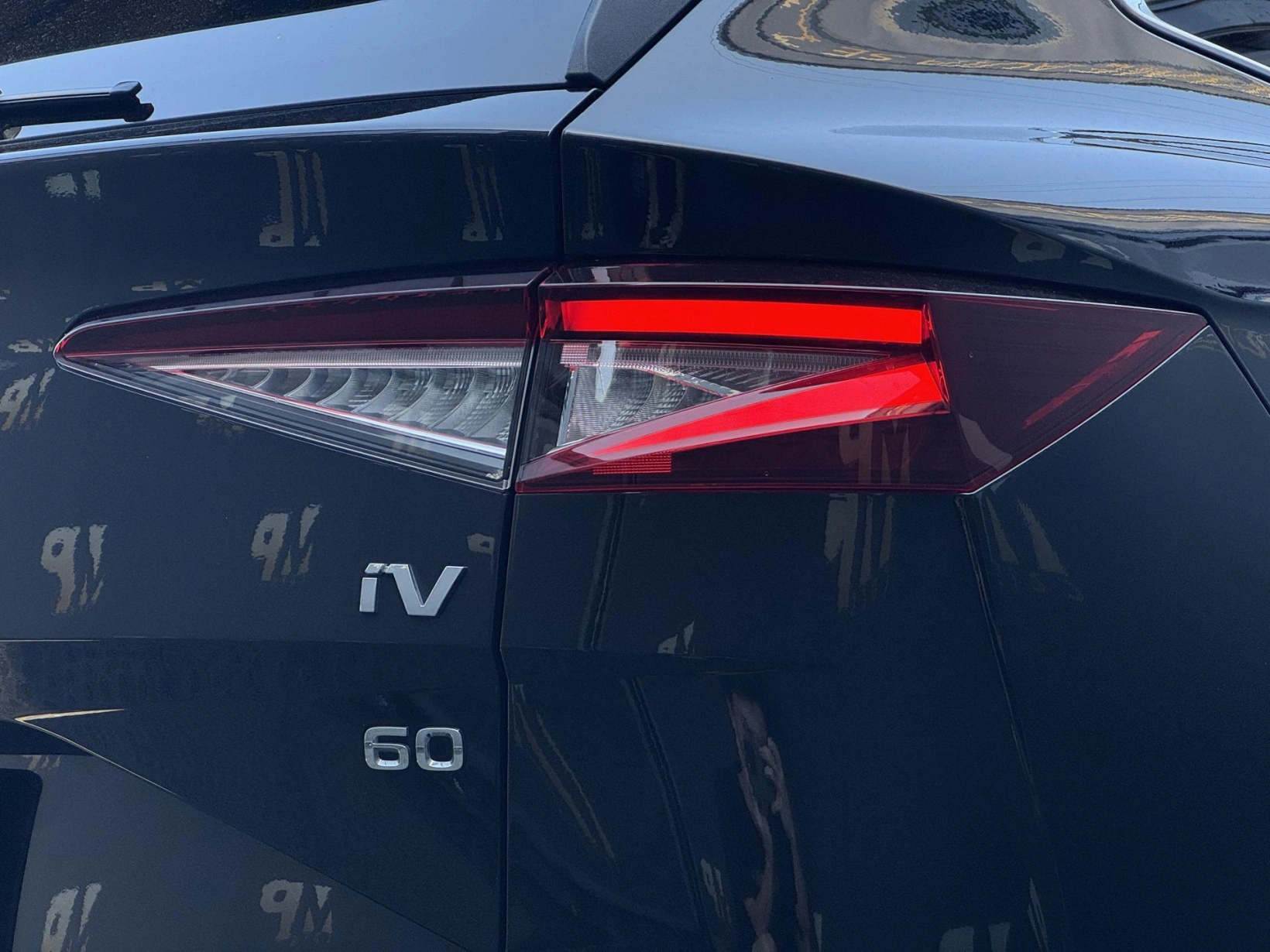 Škoda Enyaq – iV 60 132kW LOFT, 62kWh, DPH