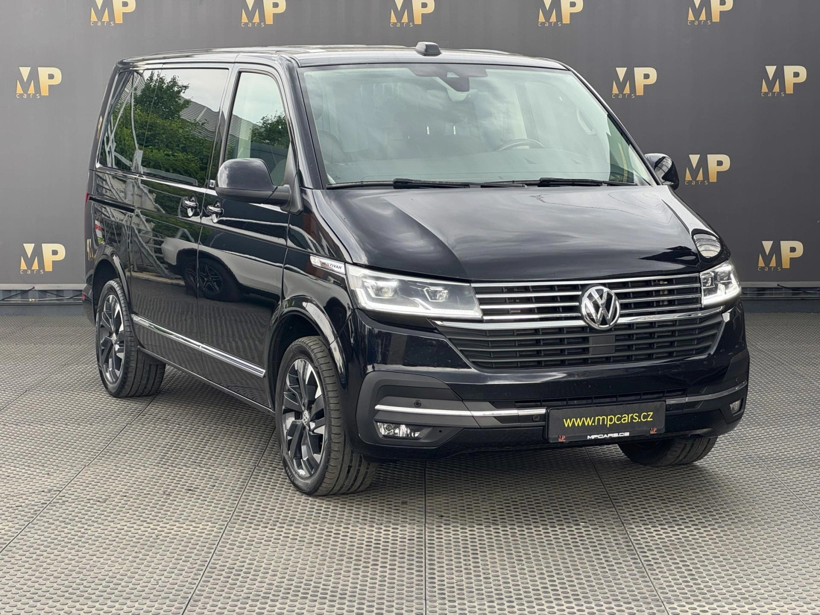 Volkswagen Multivan – 2.0TDi DSG 110kW Highline, DPH