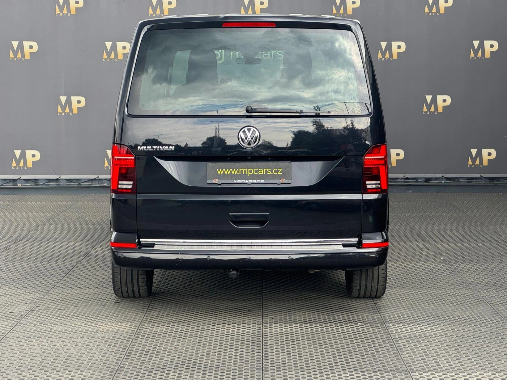Volkswagen Multivan – 2.0TDi DSG 110kW Highline, DPH