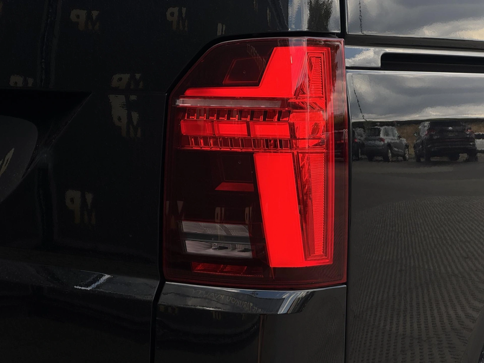Volkswagen Multivan – 2.0TDi DSG 110kW Highline, DPH