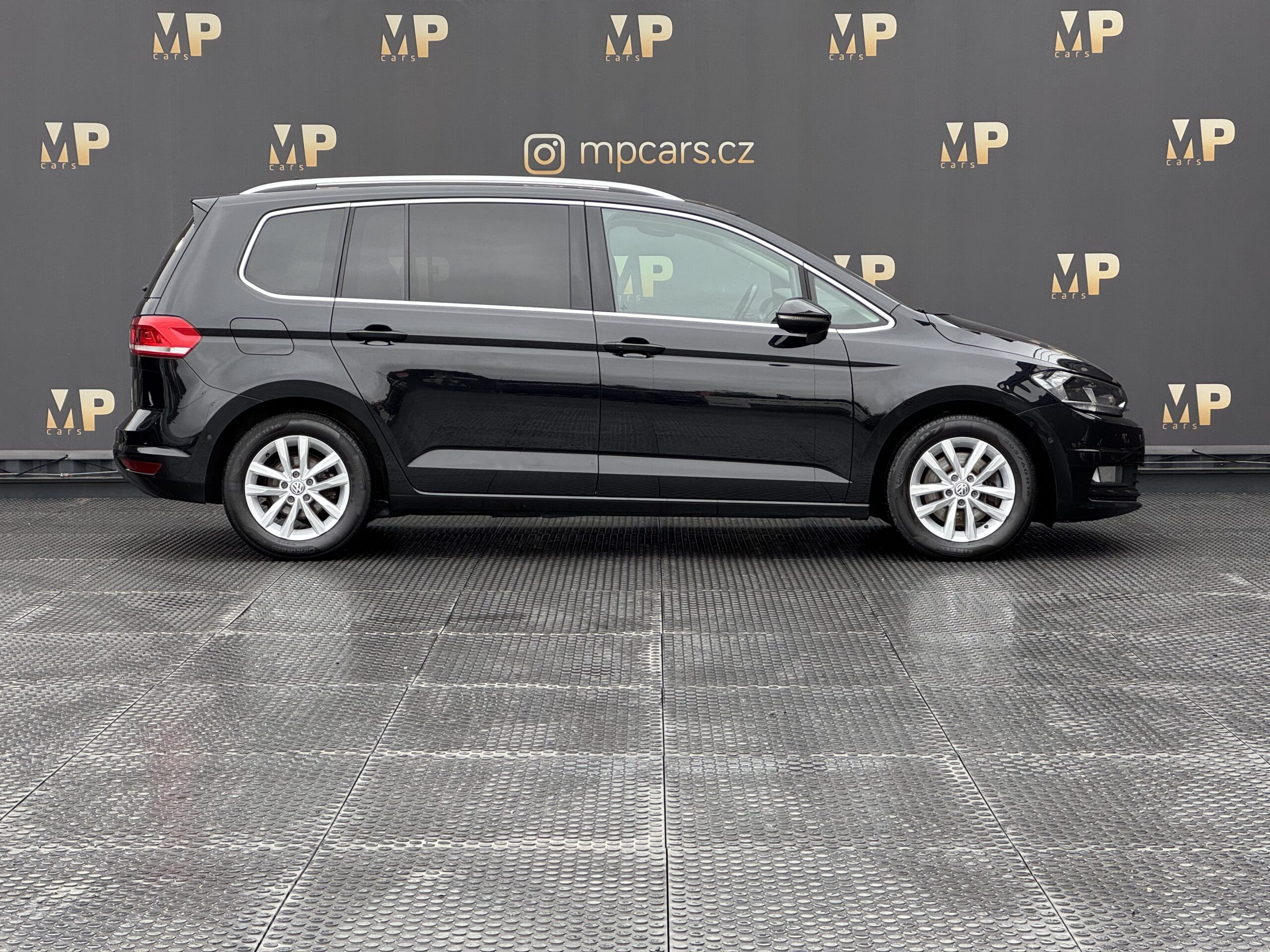 39386291-49E4-4B13-9A70-CBE563059310_1_201_a